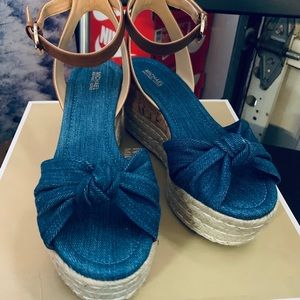 Michael kors MK Maxwell sandals NIB retail 6.5